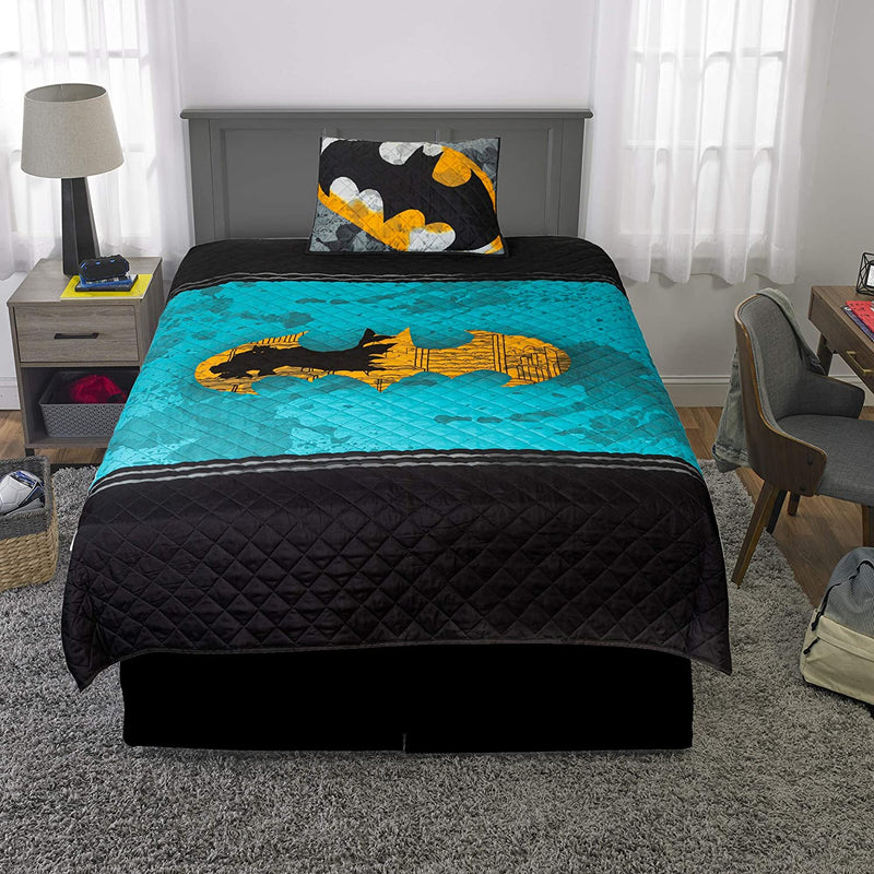 Franco Kids Bedding Microfiber Pillow Sham and Quilt Set, Twin/Full, Batman